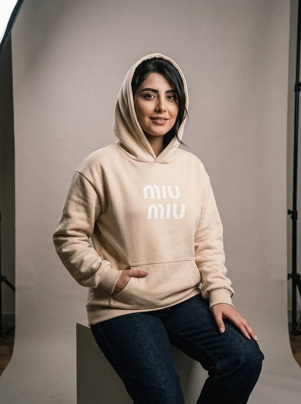 هودی زنانه توکرکی مدل میو میو miu miu