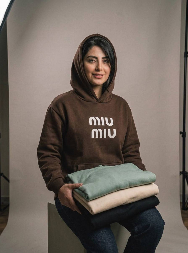 هودی زنانه توکرکی مدل میو میو miu miu
